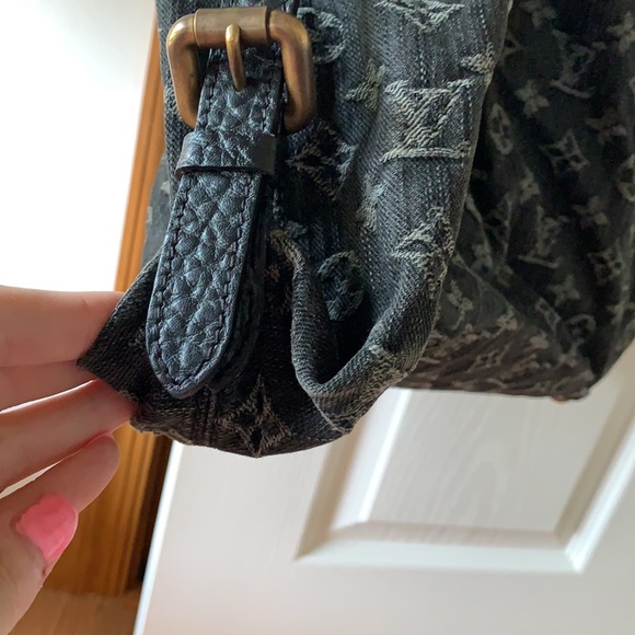 Louis Vuitton Neo Cabby - Picture 7 of 17